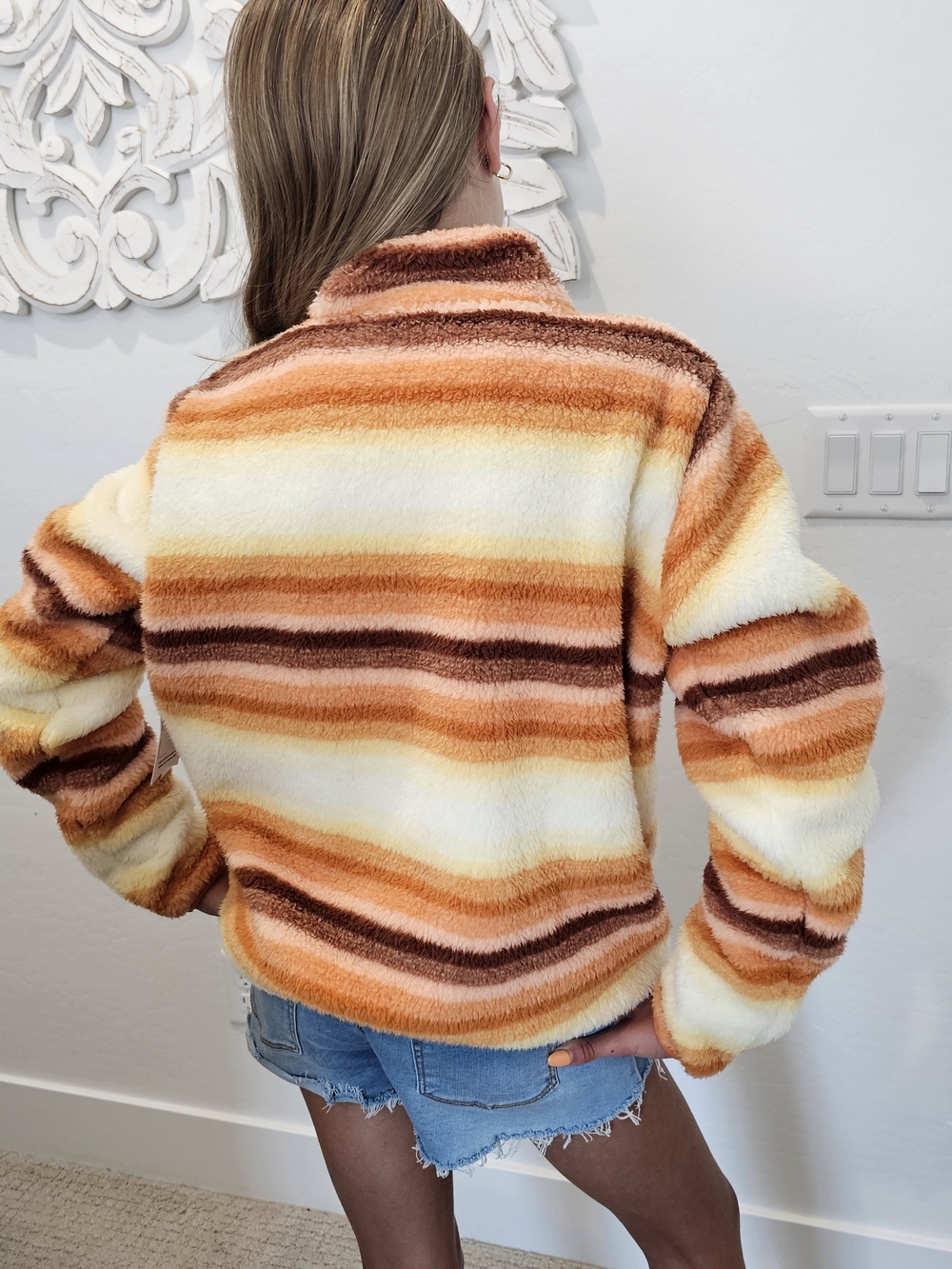 Salty Crew Orange, Brown White Striped Sherpa Snap Pullover Women's Sz Small NWT - Picture 5 of 12